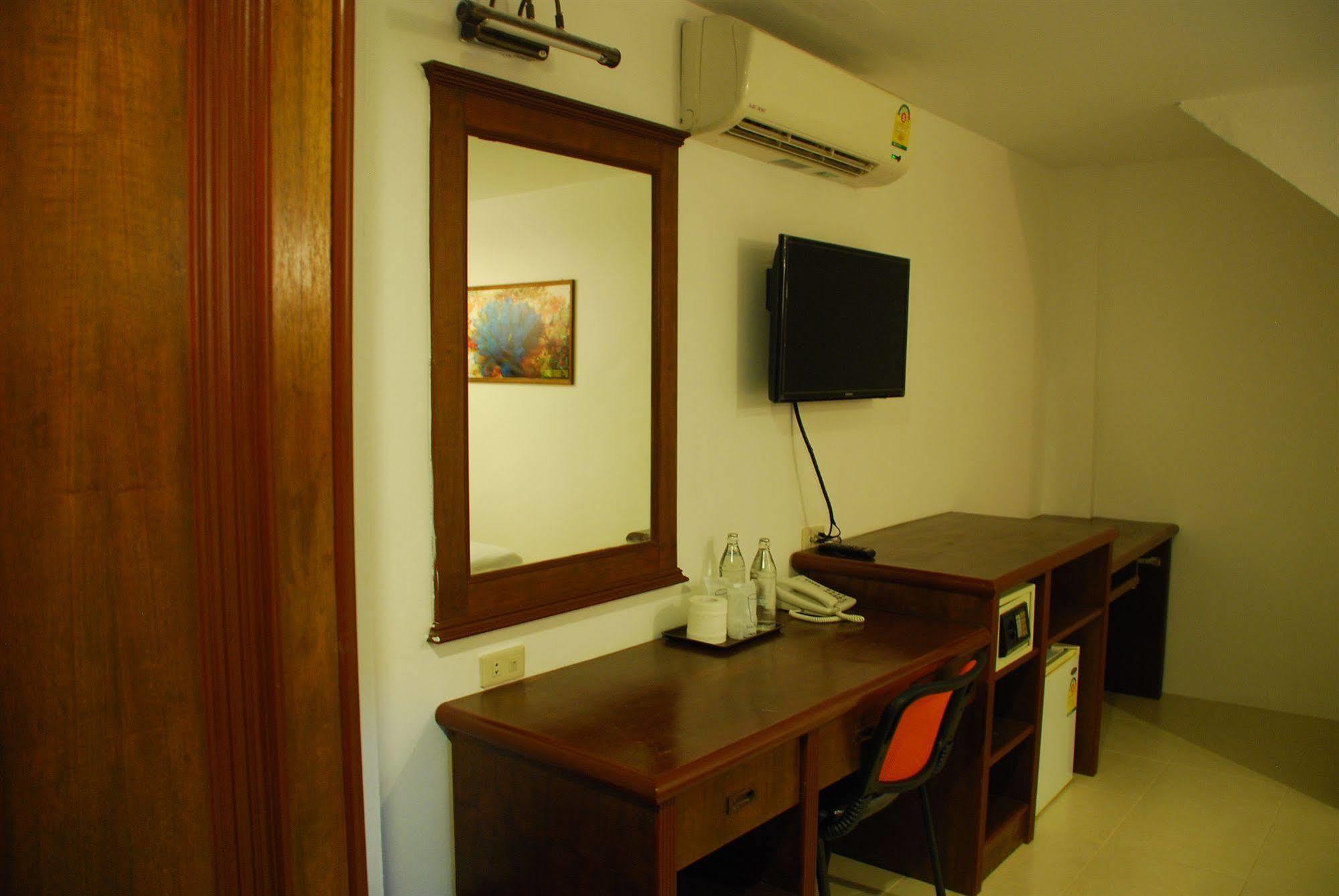 Patong Budget Rooms Dış mekan fotoğraf